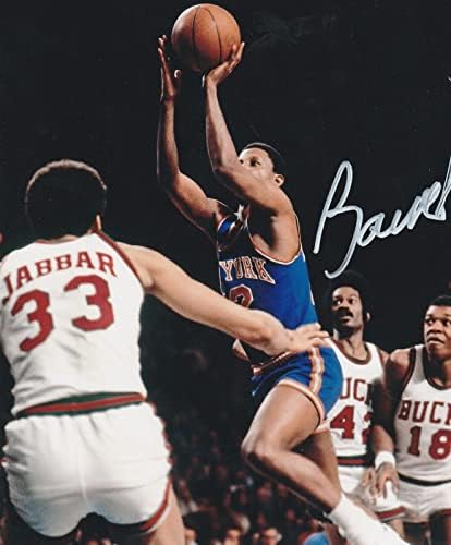 דיק ברנט ניו יורק ניקס אקשן חתום 8x10 - תמונות NBA עם חתימה