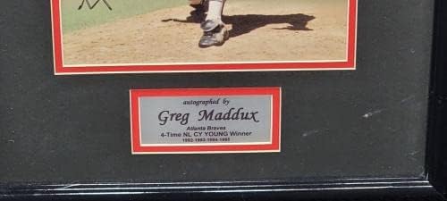 גרג מדדוקס חתום יד חתימה 8x10 תמונה ממוסגרת אטלנטה ברייבס JSA VV99360 - תמונות MLB עם חתימה