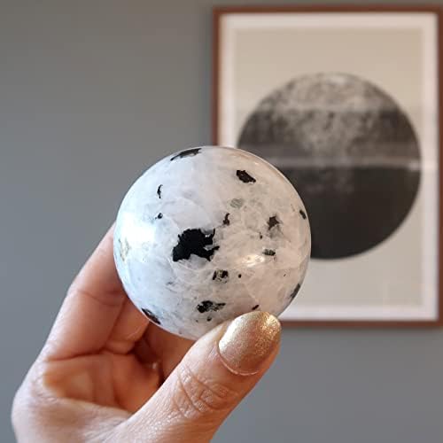 גבישי סאטן ירח אבן טורמלין כדור ירח מלא קשת שחור בדולל לבן כדור 2.0-2.25 אינץ '